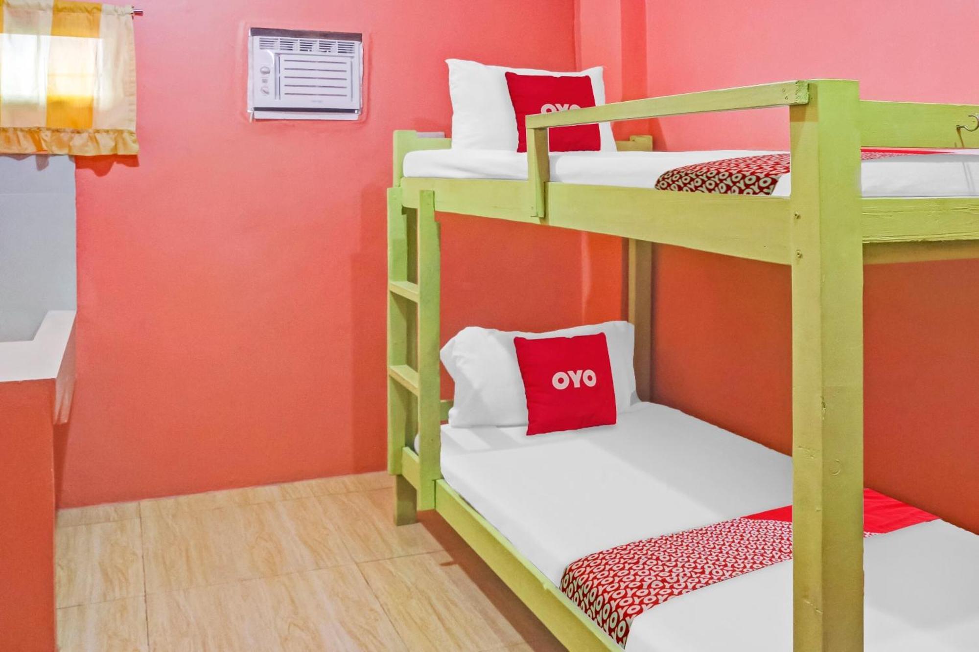 Solanos Transient House Hotel Pasay Buitenkant foto