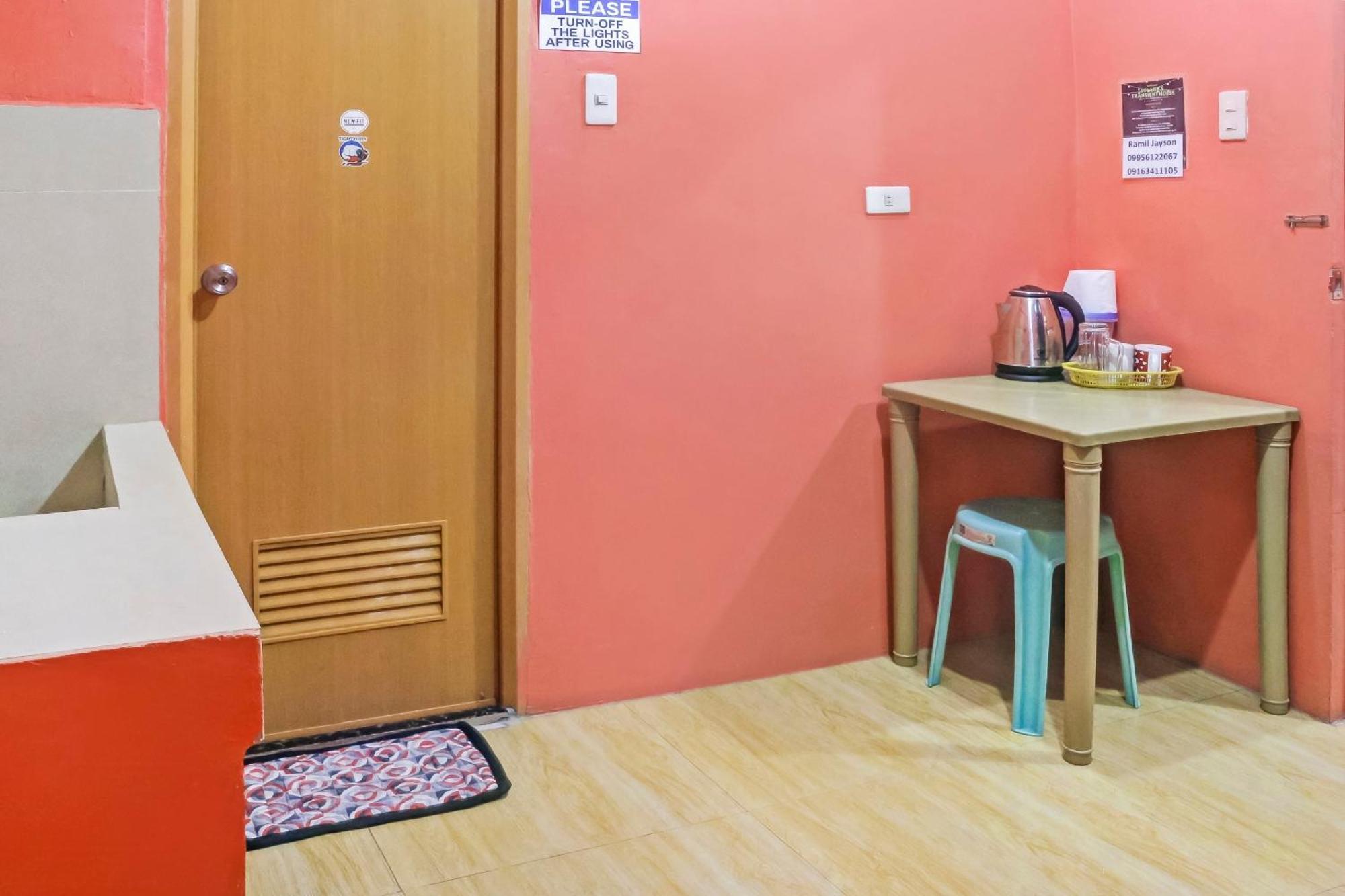 Solanos Transient House Hotel Pasay Buitenkant foto