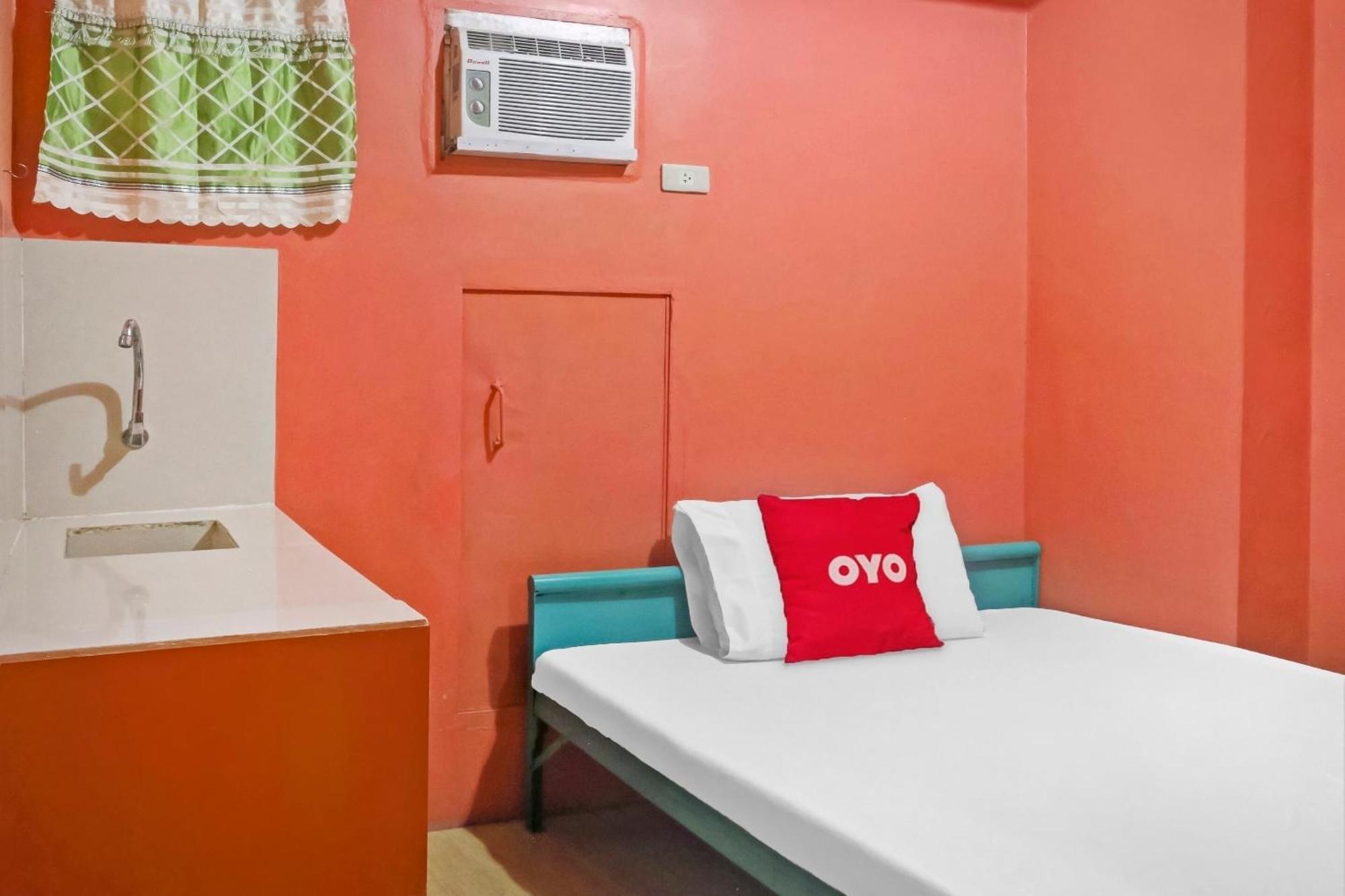 Solanos Transient House Hotel Pasay Buitenkant foto