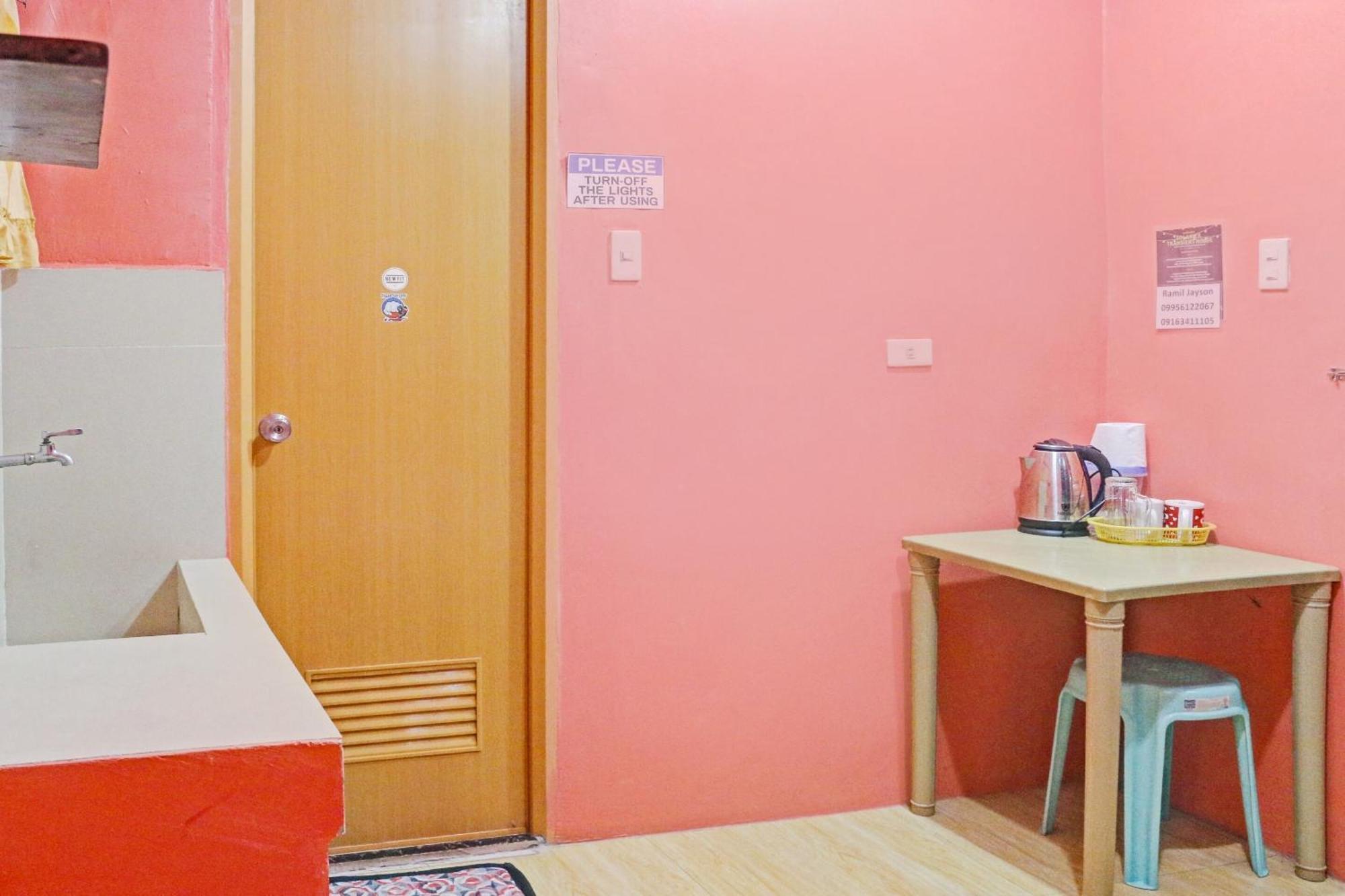 Solanos Transient House Hotel Pasay Buitenkant foto